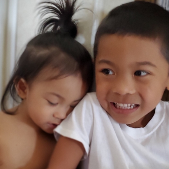 Meet your Posher, Christina - Picture 3 of 3